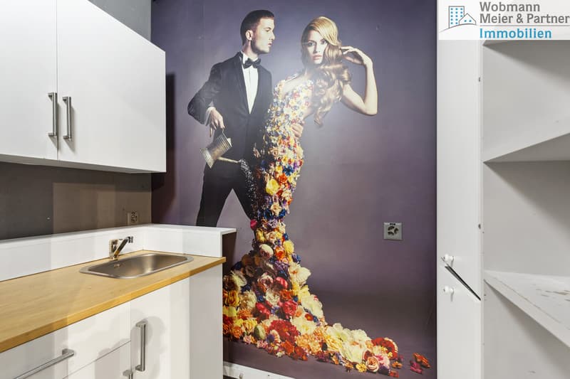Attractive, expanded hair salon (74 m²) in Inside Volketswil (7)