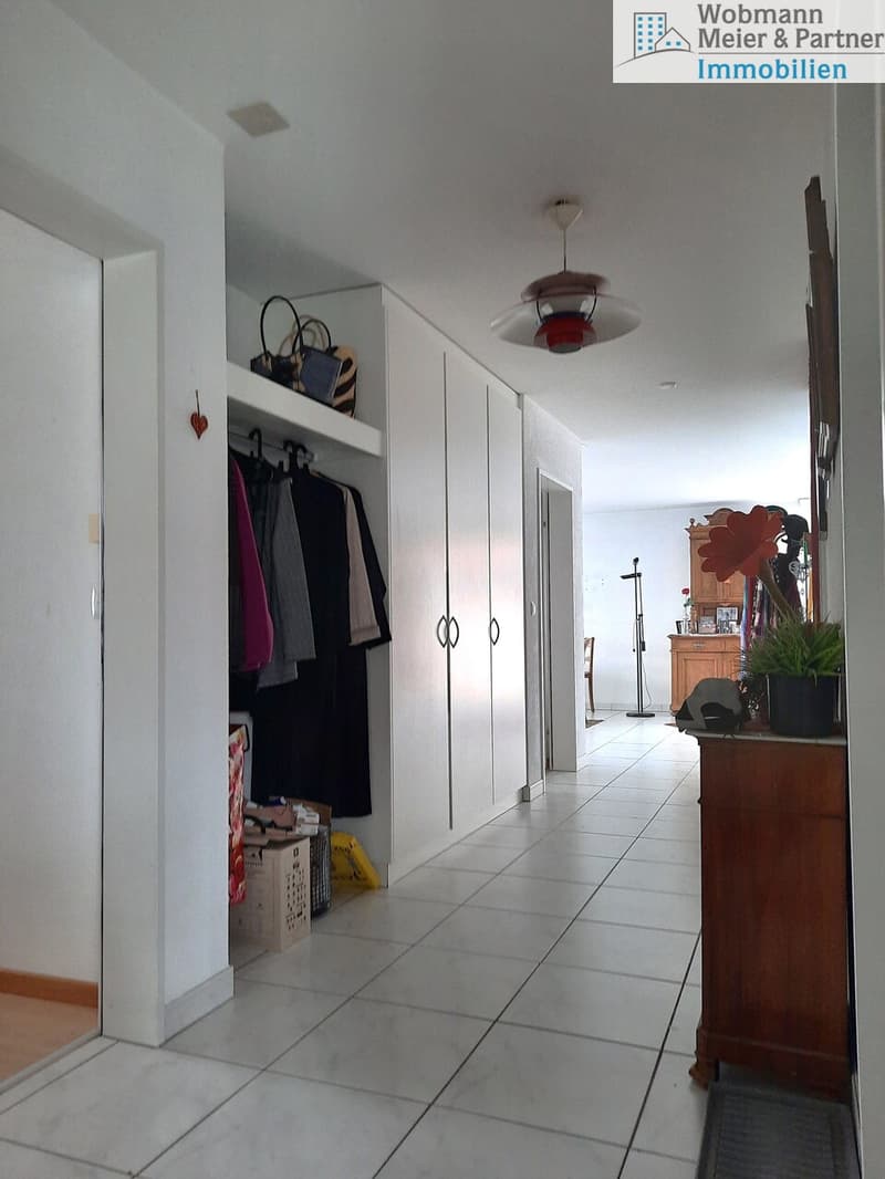 Helle Familienwohnung an ruhiger Lage (2)
