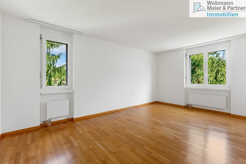 Grosses Schlafzimmer