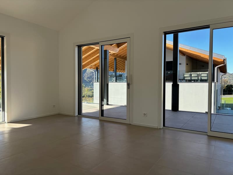 Moderno attico di 3.5 locali con ampio terrazzo (3)
