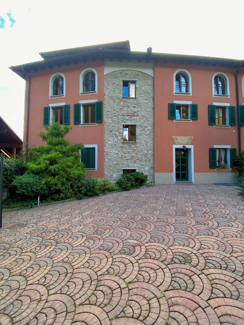 Esclusivo appartamento vista lago (2)