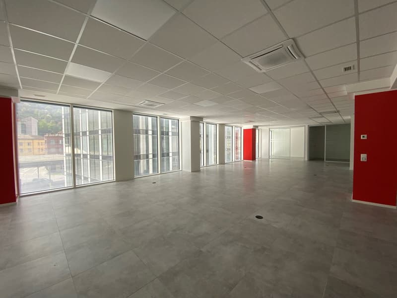 Affittasi nuovo ufficio di 400 m² - Centro Amministrativo e Commerciale nel cuore di Chiasso (1)