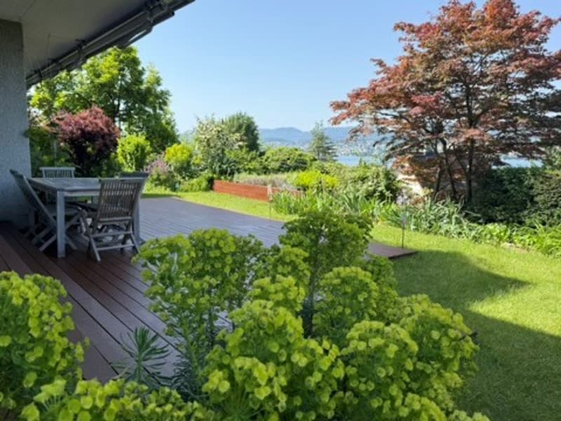 Grosszügiges Wohnen in Zollikon mit Blick auf den Zürichsee (2)