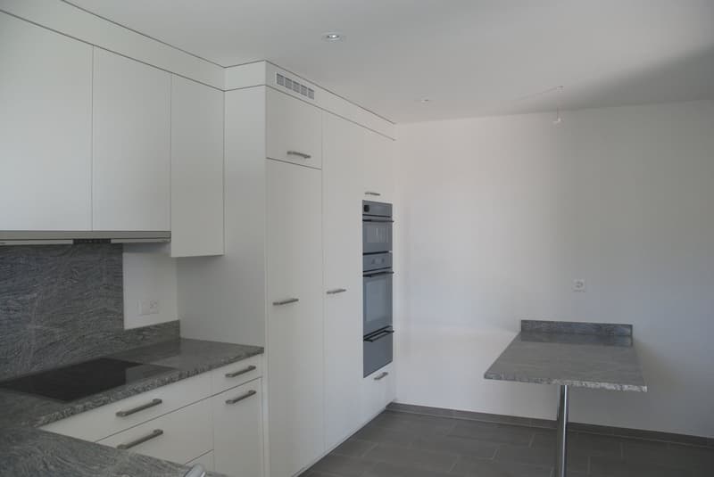 Familienfreundliche 5½-Zimmerwohnung mit Gartensitzplatz, im idyllischen Egg (5)