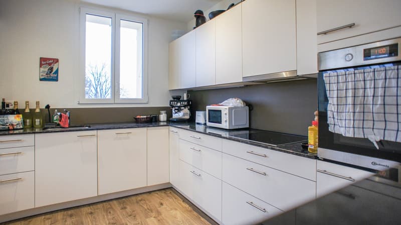 Grosse 5.5-Zimmer-Wohnung in sanierten Bauernhaus (7)
