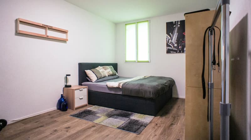 Grosse 5.5-Zimmer-Wohnung in sanierten Bauernhaus (9)