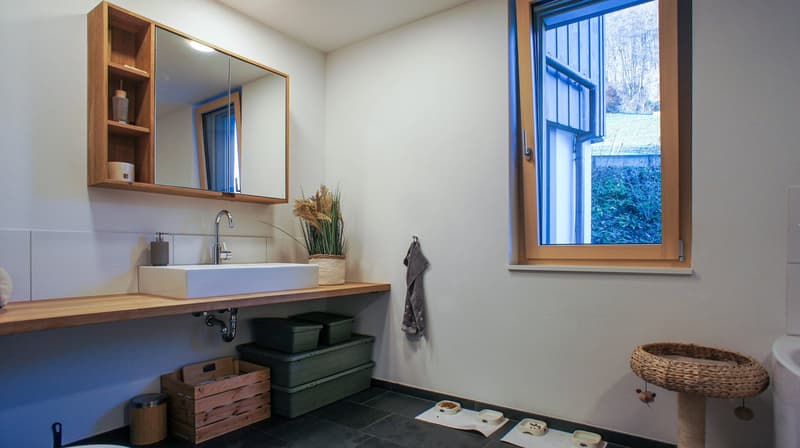 Moderne 3.5-Zimmer-Wohnung mit herrlichem Ausblick (5)