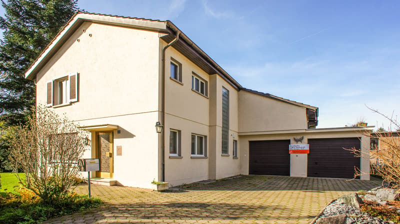 Bauland mit Einfamilienhaus (8)