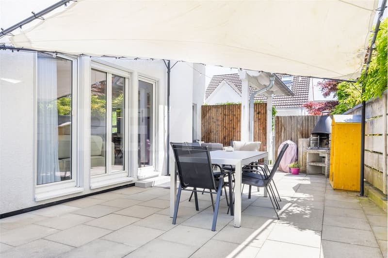 Grosszügiges Traumhaus mit Cheminée, grossem Garten & viel Platz für die ganze Familie (4)