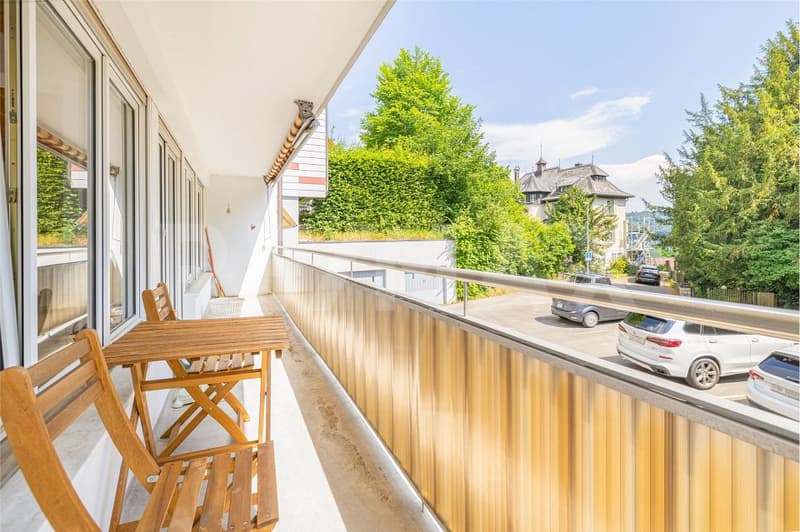 Sonniger Balkon trifft charmantes Wohnen (7)