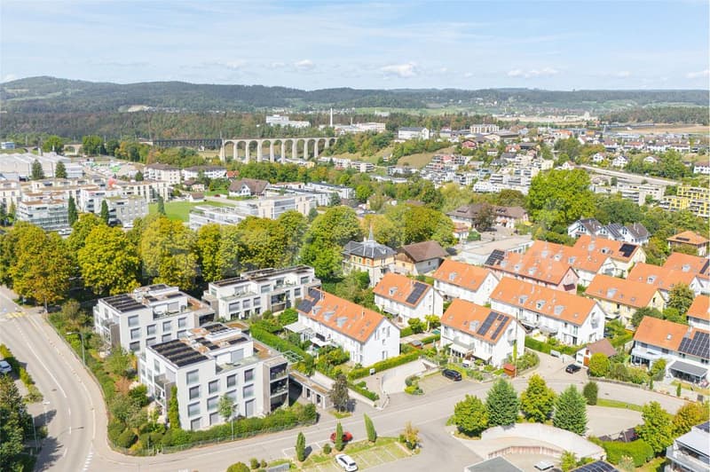 Grosszügiges Wohnen mit lichtdurchfluteten Räumen (12)