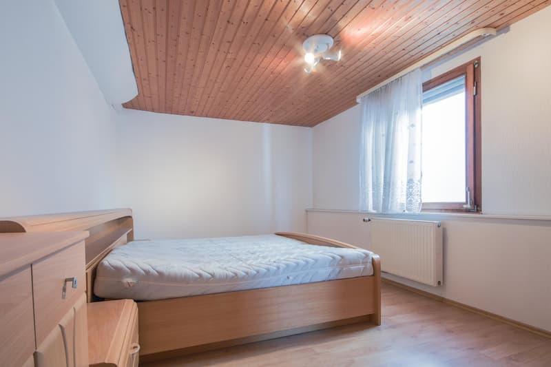 Charmante 7-Zimmer Maisonette-Wohnung in Altenburg (2)