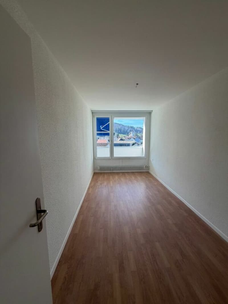 4,5 ZWG Wohnung Wohnung mit atemberaubender Aussicht ab sofort zu vermieten! (4)