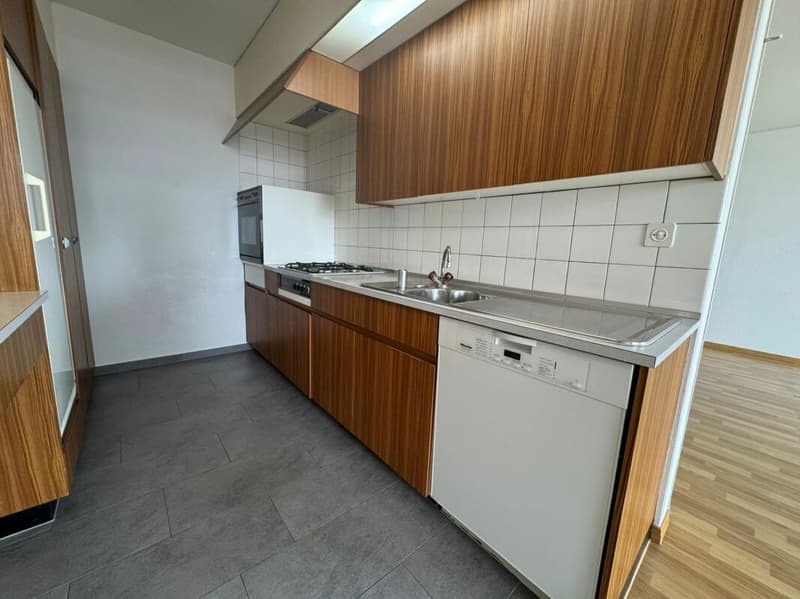 Zu vermieten: geräumige 3,5-Zimmer-Wohnung ab sofort! (10)