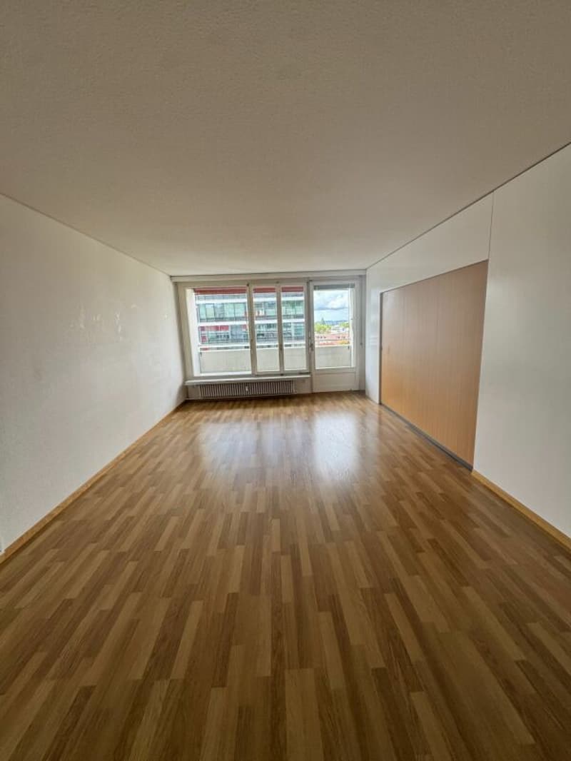Zu vermieten: geräumige 3,5-Zimmer-Wohnung ab sofort! (6)