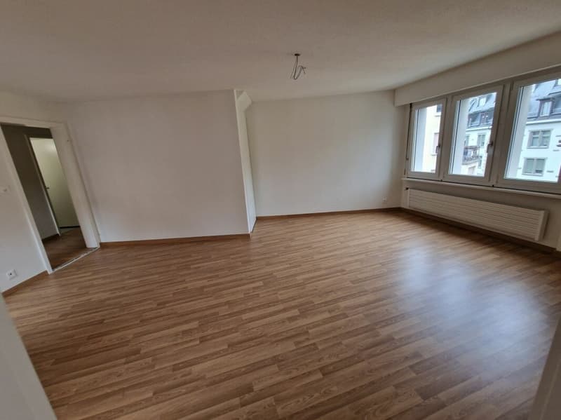 Exklusiv! Neu sanierte 5,5 ZWG 180 m2 (12)
