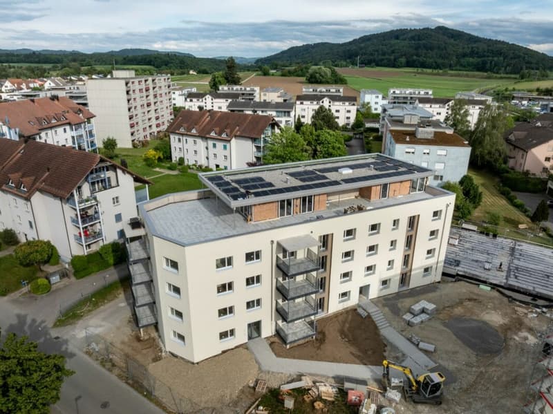 Exklusive 3.5-Zimmer-Gartenwohnung mit gedecktem Sitzplatz und privater Grünfläche (8)
