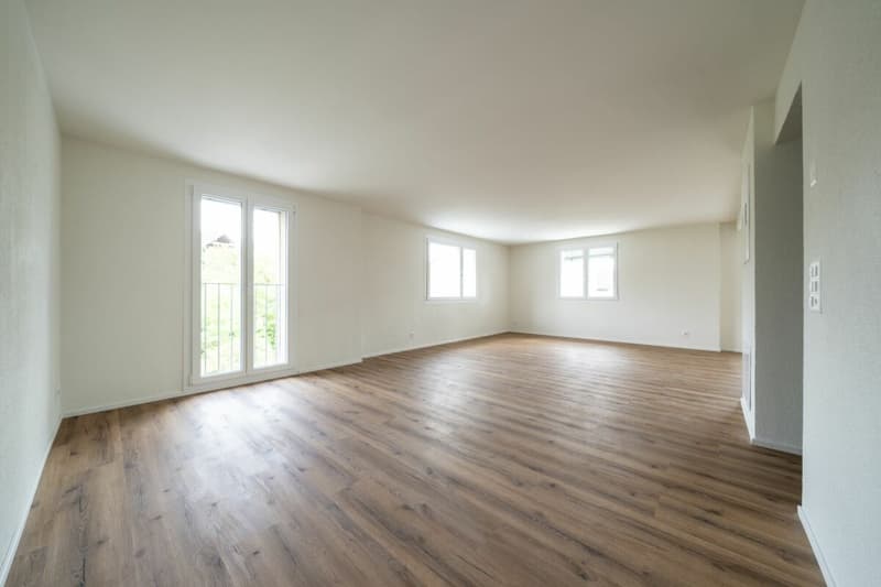 Exklusive 3.5-Zimmer-Gartenwohnung mit gedecktem Sitzplatz und privater Grünfläche (7)