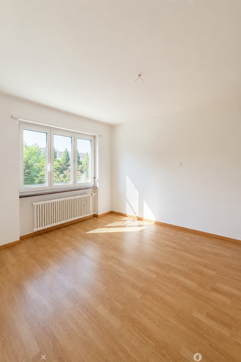 Helle 3.5-Zimmer-Wohnung mit Balkon in Biel – ab sofort verfügbar! (6)