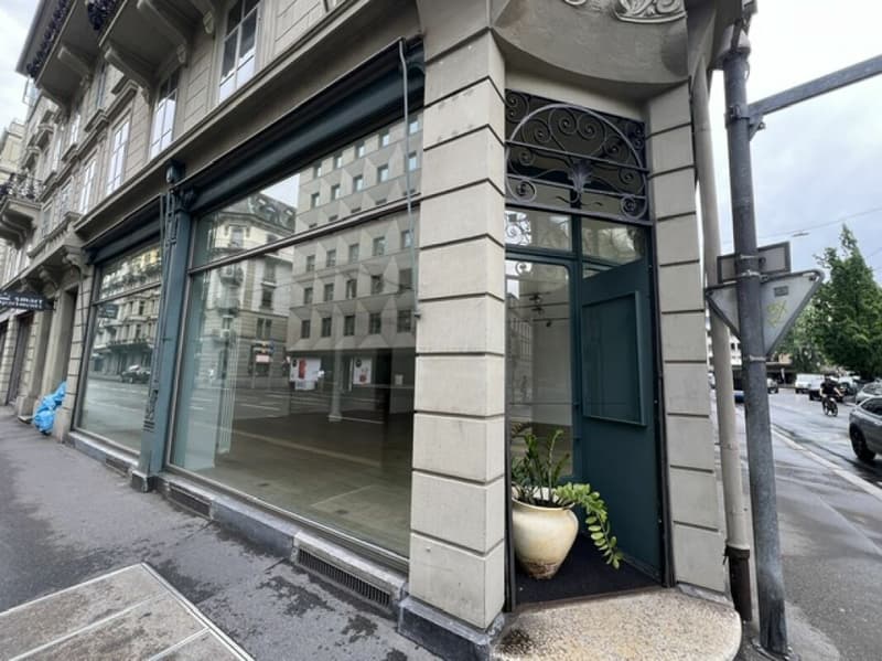 Ladenlokal im EG Ecke Süd-West (3)