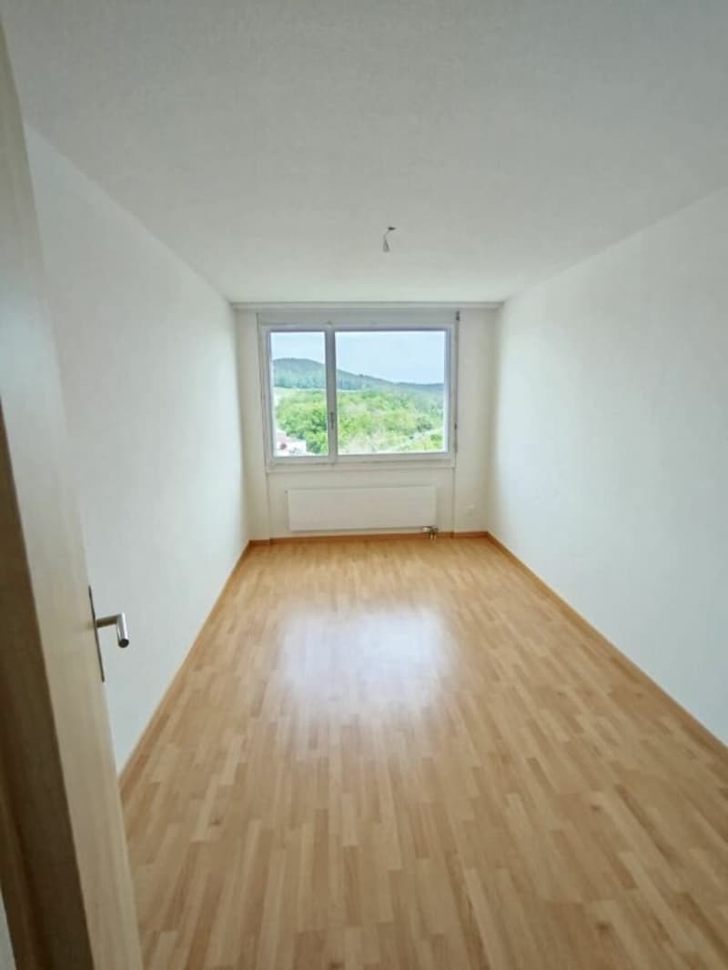 Schöne helle Wohnung (9)