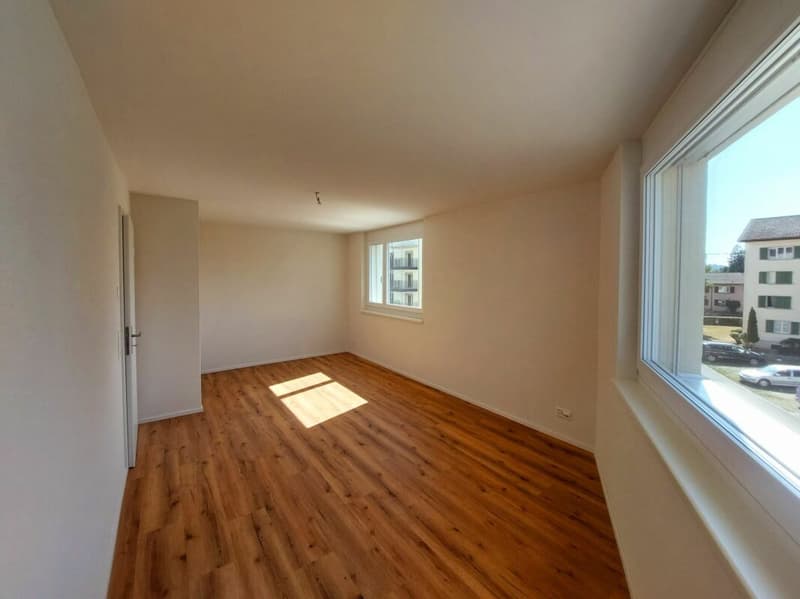 Stilvolle 2.5-Zimmer-Neubauwohnung mit 60 m² und sonnigem Balkon (9)