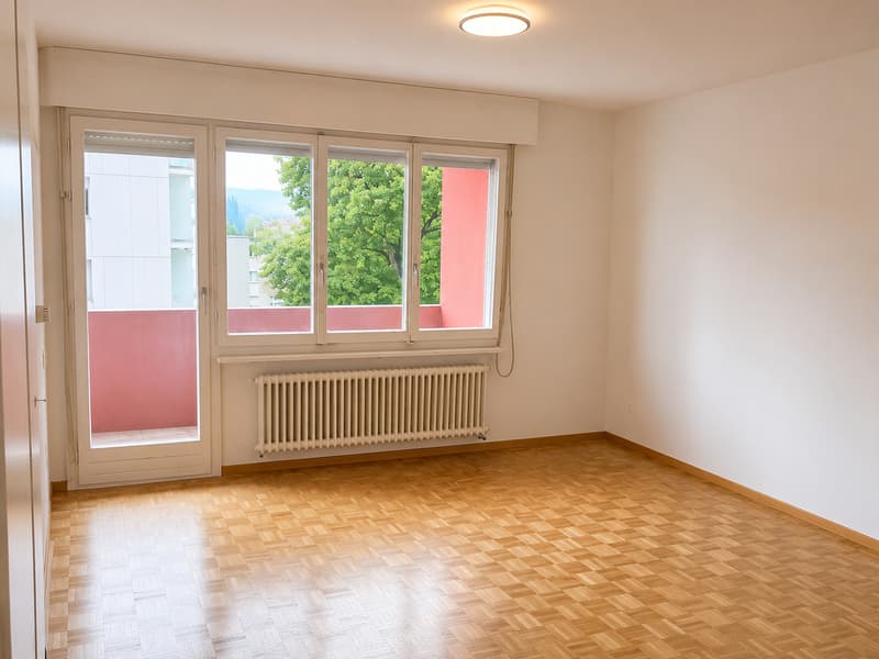 Helle 3.5-Zimmer-Wohnung mit Balkon und Stadtblick in Biel (4)