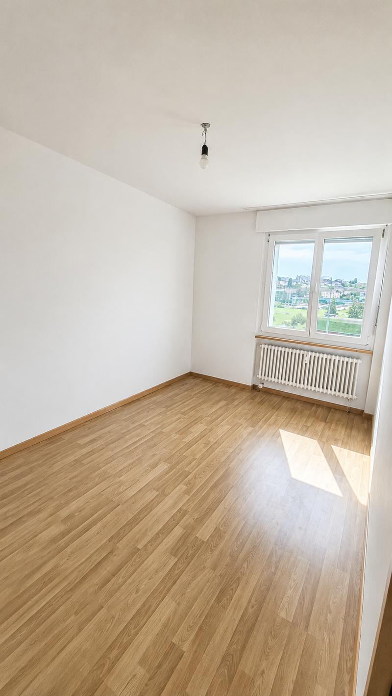 Helle 3.5-Zimmer-Wohnung mit Balkon und Stadtblick in Biel (3)