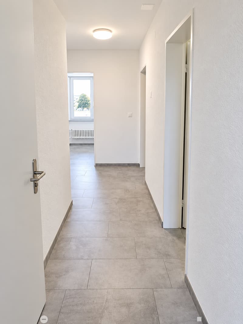 Helle 2.5-Zimmer-Wohnung mit Balkon in Biel – sofort verfügbar! (7)