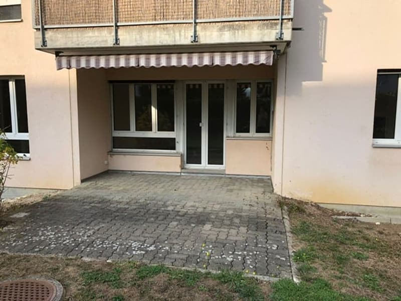 Schöne 4.5 ZWHG Gartenwohnung in Familienfreundlicher Überbauung (2)