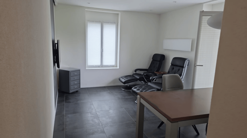 Modern 2.5-Room Apartment in New Building - Goldach (3)