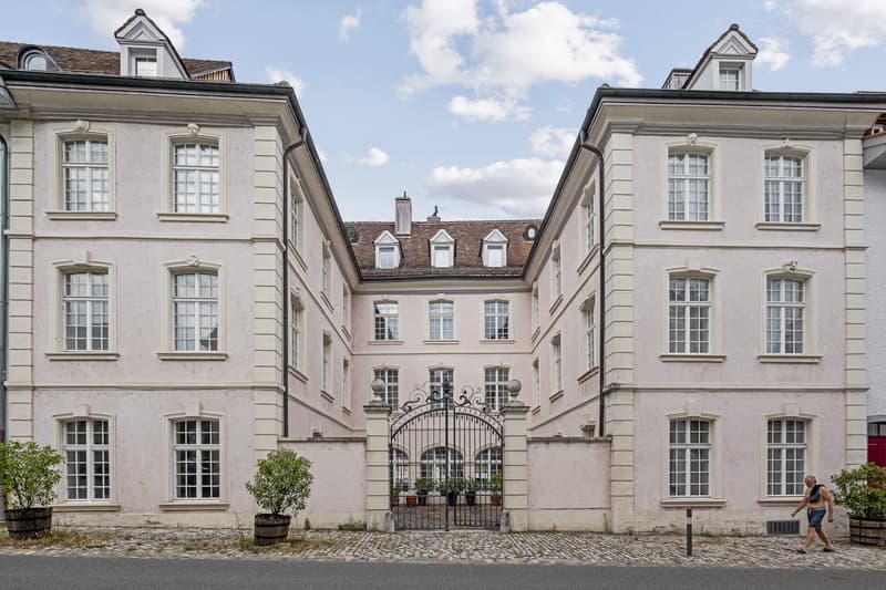 Historisches Refugium mit hohen Räumen im Marschallhaus am Rhein (11)