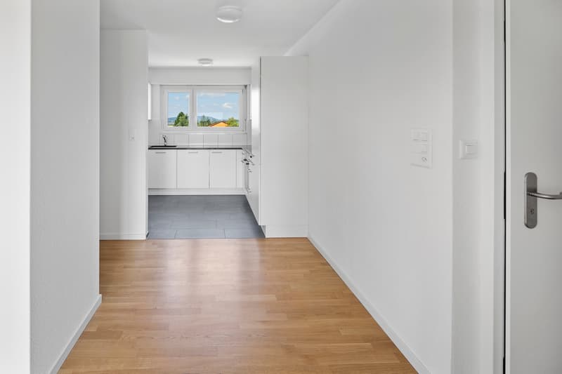 Wohnoase mit Südbalkon und Sicht ins Grün und Weitblick (8)