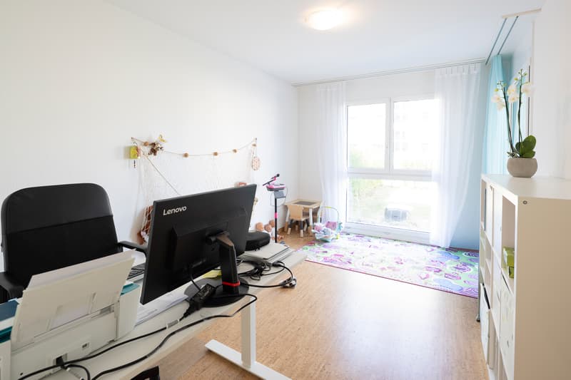 Moderne Familienwohnung mit traumhafter Gartenoase (8)