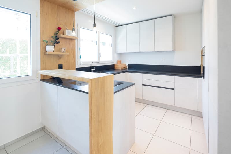 Moderne Familienwohnung mit traumhafter Gartenoase (3)