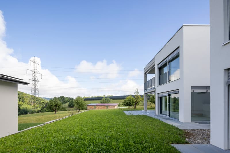 NEUBAU: Wohnen an sonnig-idyllischer Lage (3)