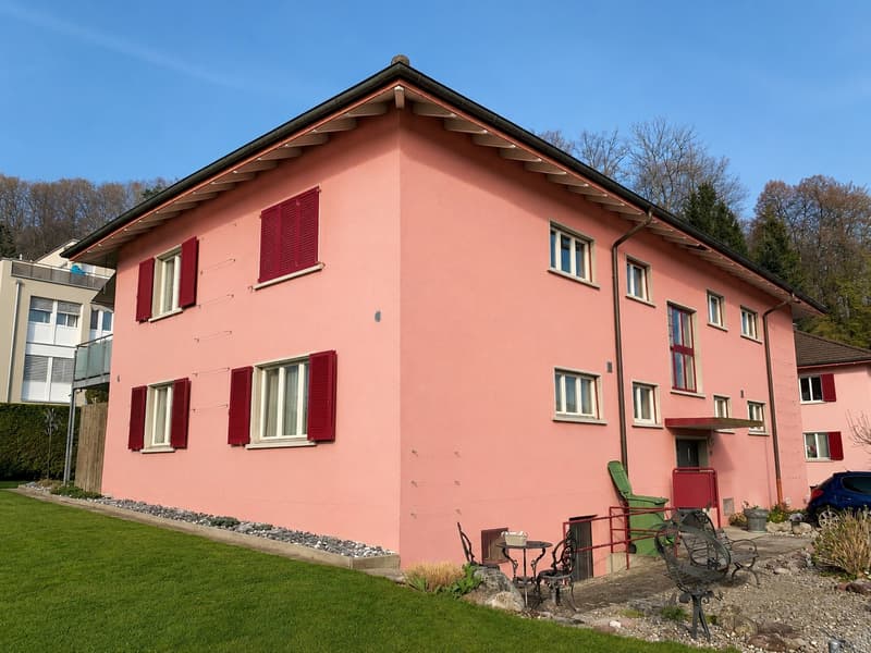 Charmante 4-Zimmer-Wohnung an ruhiger und zentraler Lage (1)