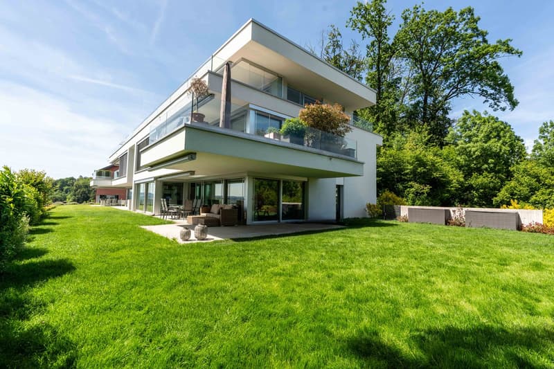 Hochwertige Gartenwohnung mit traumhafter Fernsicht an bester Lage (1)