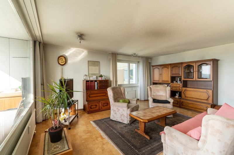 Zentrale 3.5-Zimmer-Wohnung mit Weitsicht (3)