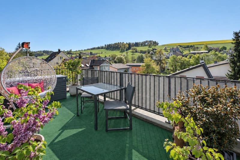 Luxuriöses Einfamilienhaus mit privater Garten-Oase und Pool (15)