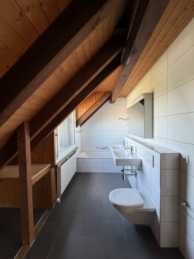 Charmante 3-Zimmer-Dachwohnung auf zwei Etagen in Rupperswil (4)