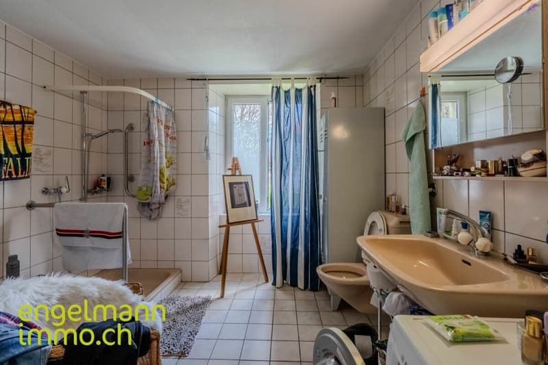 Ancienne ferme de 2 appartements et nombreux espaces annexes / Ehemaliges Bauernhaus mit 2 Wohnungen und diverse Nebenräume (9)