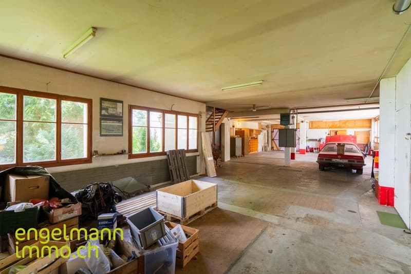 Maison d'habitation avec garages + atelier (14)