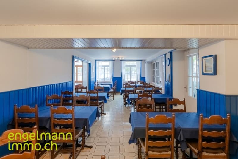 Immeuble locatif avec restaurant / Mehrfamilienhaus mit Restaurant (7)
