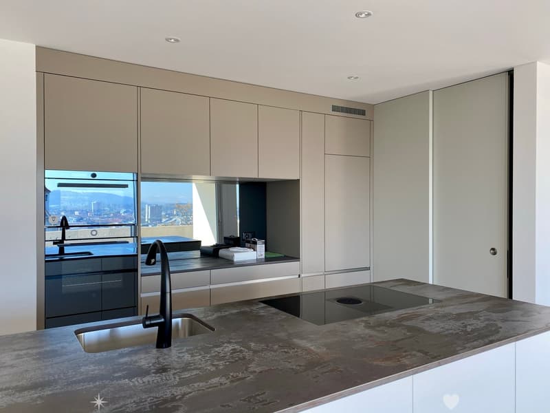 Helle 3.5-Zimmerwohnung mit Weitblick (4)
