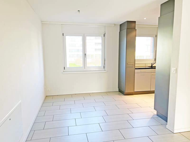 Neuwertig, trendig und exklusiv - Ihre Gartenwohnung in Rümlang (3)