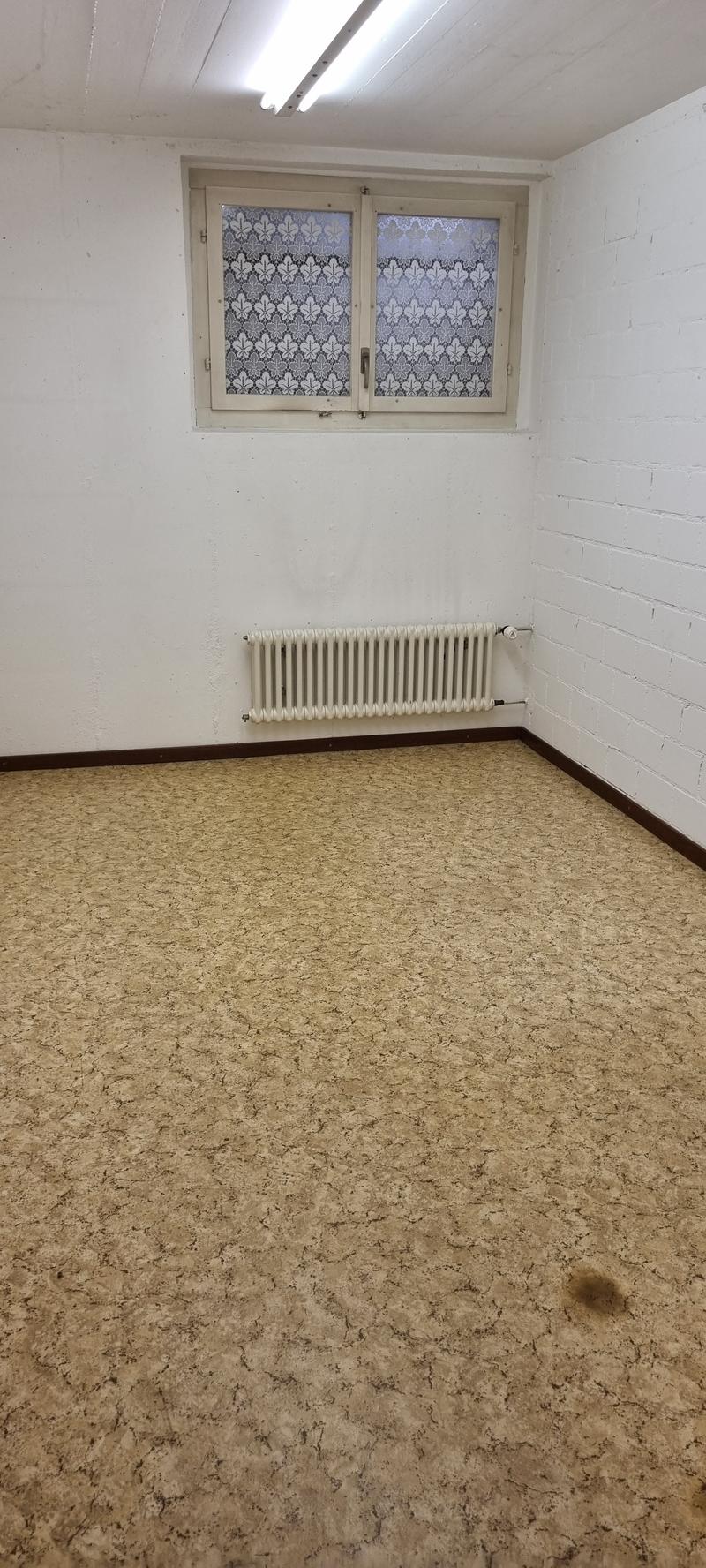 Bastelraum zu vermieten (2)