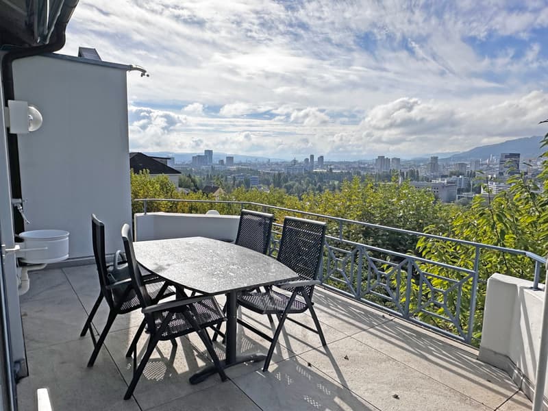 Exklusive Wohnung auf zwei Etagen mit Weitblick über Zürich (12)
