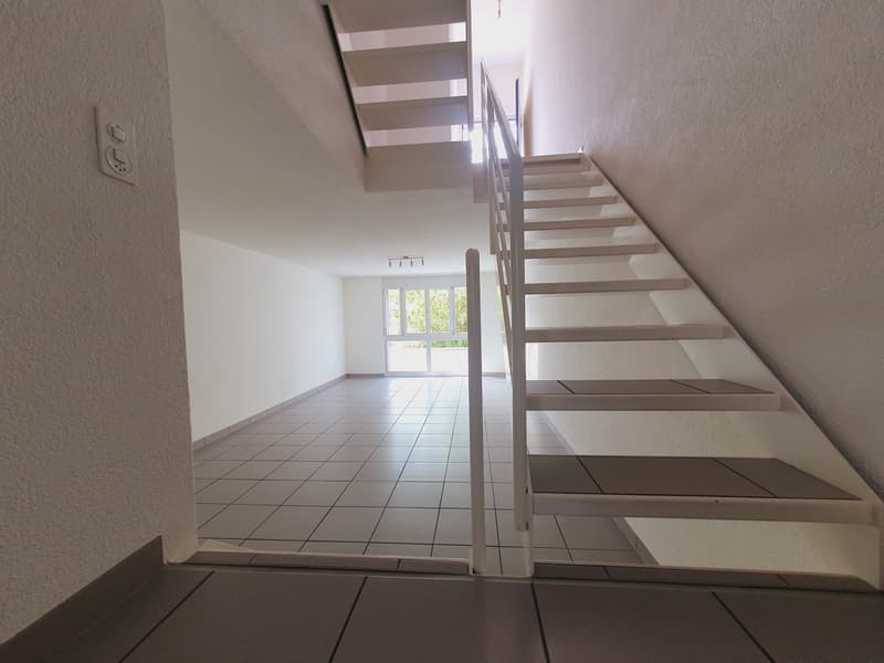 Grosszügige Wohnung auf 2 Etagen mit eigenem Gärtli (5)