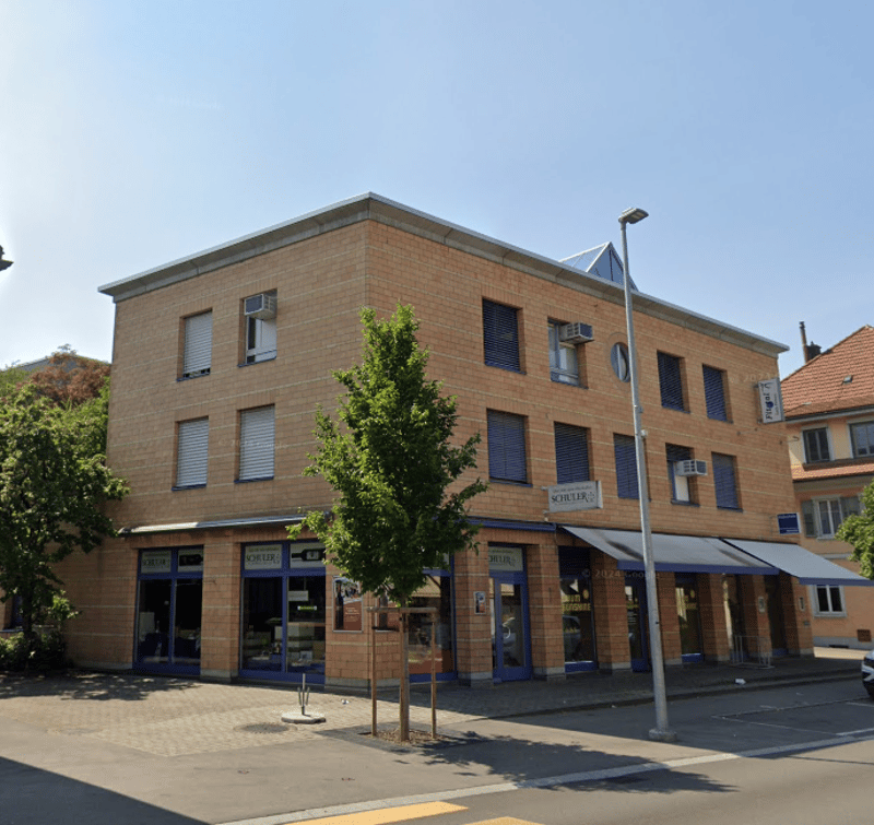 Attraktive Gewerbeimmobilie im Zentrum von Lyss (1)
